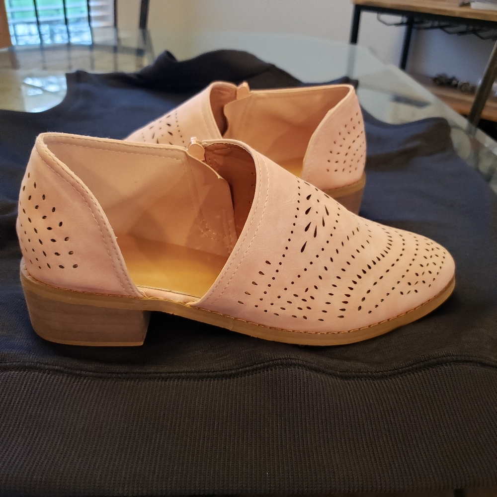Pink Booties - Picture 2 of 8